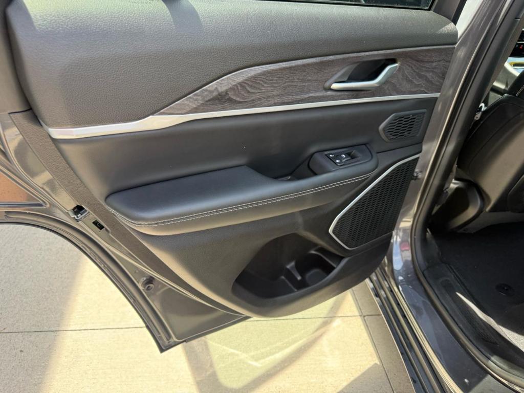 used 2024 Jeep Grand Cherokee 4xe car, priced at $33,900