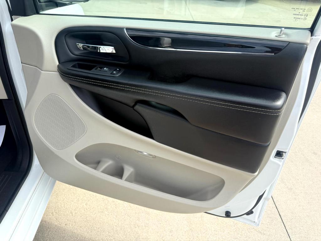 used 2019 Dodge Grand Caravan car, priced at $29,900