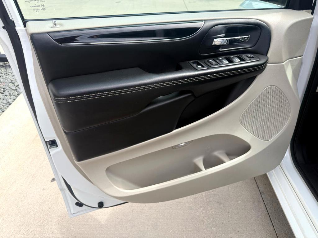 used 2019 Dodge Grand Caravan car, priced at $29,900