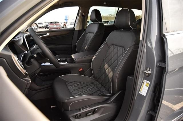 new 2026 Volkswagen Atlas car, priced at $53,496