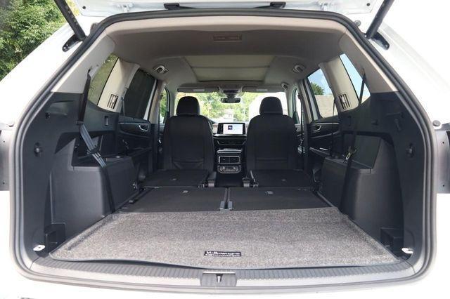 new 2026 Volkswagen Atlas car, priced at $48,491