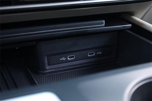 new 2026 Volkswagen Atlas car, priced at $39,776