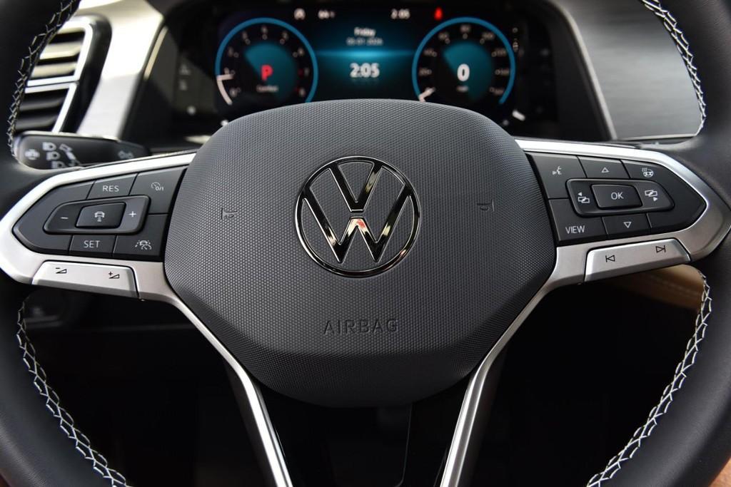 new 2026 Volkswagen Atlas Cross Sport car, priced at $44,463