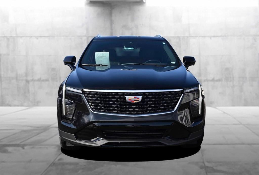 used 2025 Cadillac XT4 car, priced at $29,995