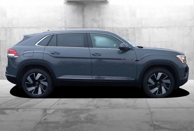 new 2026 Volkswagen Atlas Cross Sport car, priced at $47,058