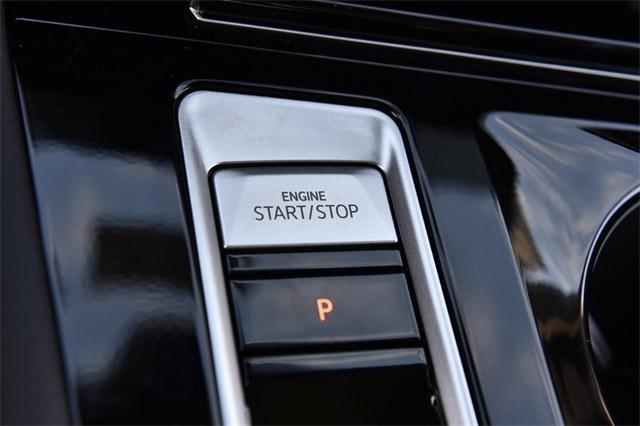 new 2026 Volkswagen Atlas car, priced at $52,611