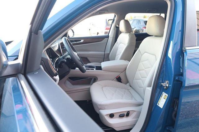 new 2026 Volkswagen Atlas car, priced at $41,339