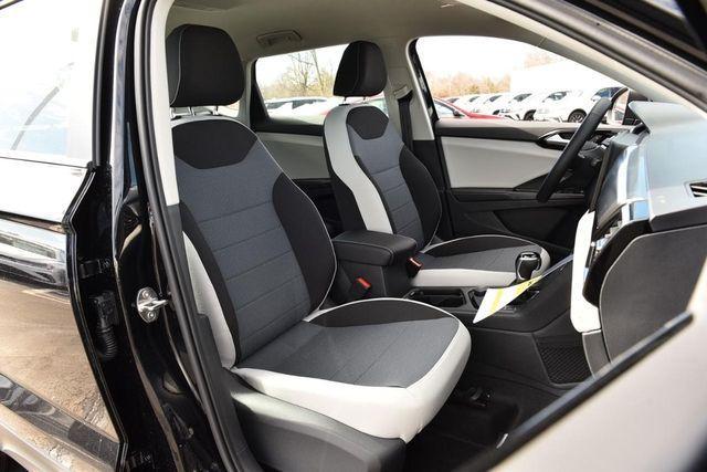 new 2026 Volkswagen Taos car, priced at $29,192