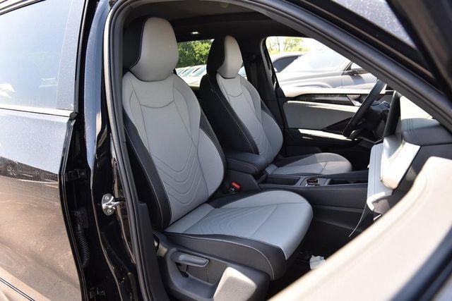 new 2026 Volkswagen Tiguan car, priced at $37,974