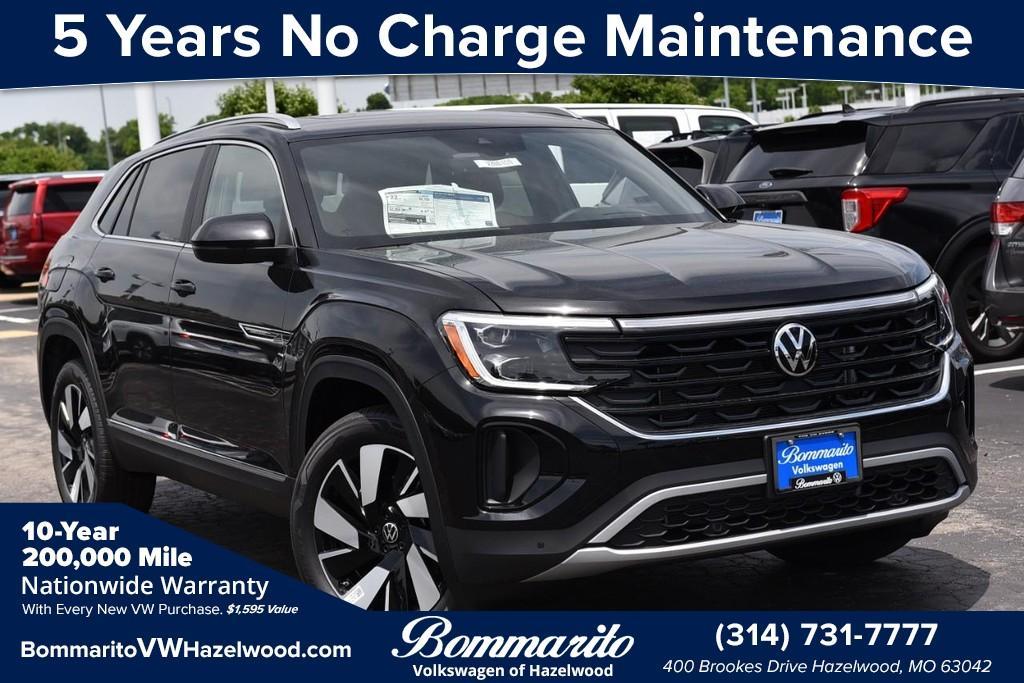 new 2026 Volkswagen Atlas Cross Sport car, priced at $46,426