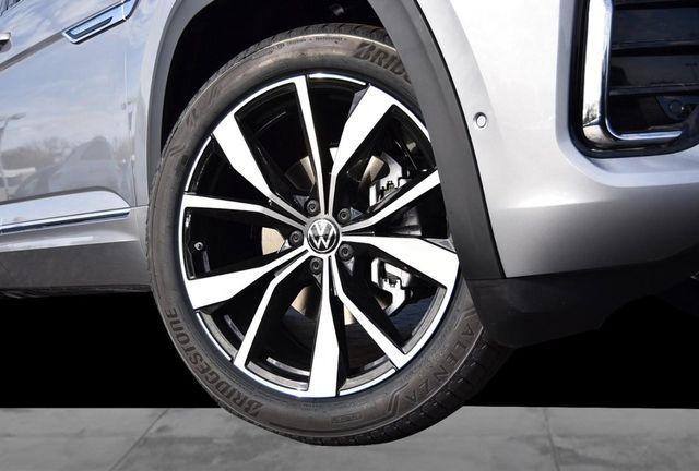 new 2026 Volkswagen Atlas Cross Sport car, priced at $50,845