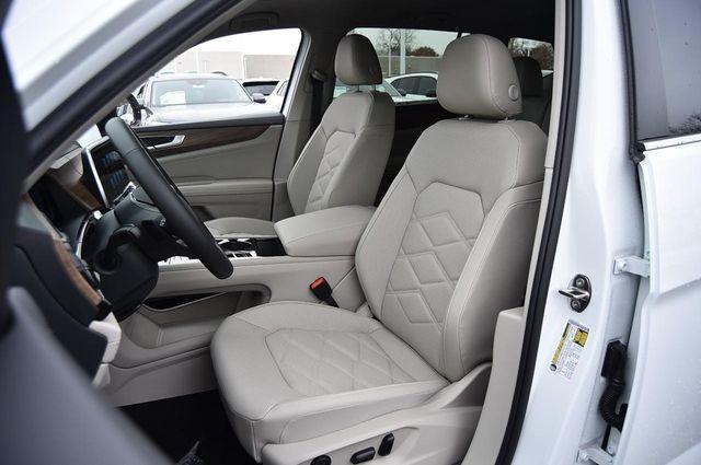 new 2026 Volkswagen Atlas car, priced at $45,295
