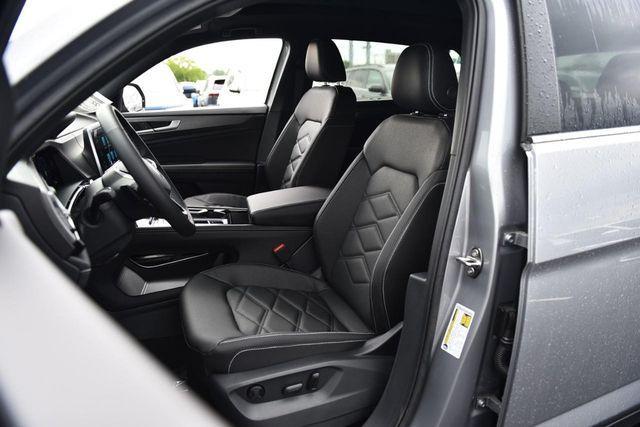 new 2026 Volkswagen Atlas Cross Sport car, priced at $44,026