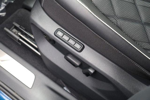 new 2026 Volkswagen Atlas car, priced at $53,611