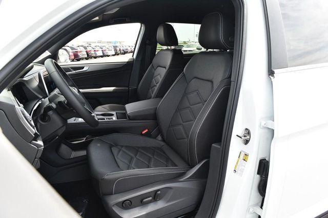 new 2026 Volkswagen Atlas Cross Sport car, priced at $38,825