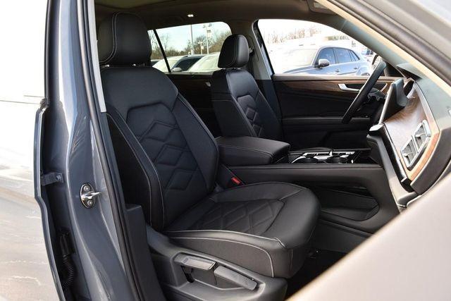 new 2026 Volkswagen Atlas car, priced at $45,067