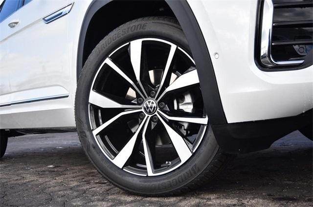 new 2026 Volkswagen Atlas Cross Sport car, priced at $52,432