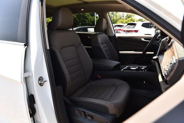 new 2026 Volkswagen Atlas car, priced at $48,491