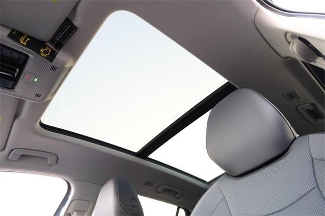 new 2025 Volkswagen Tiguan car, priced at $31,846