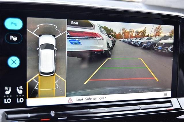 new 2026 Volkswagen Atlas Cross Sport car, priced at $52,087