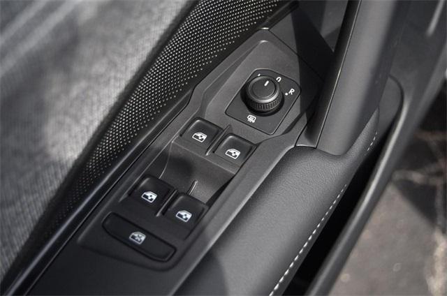 new 2025 Volkswagen Tiguan car, priced at $26,975