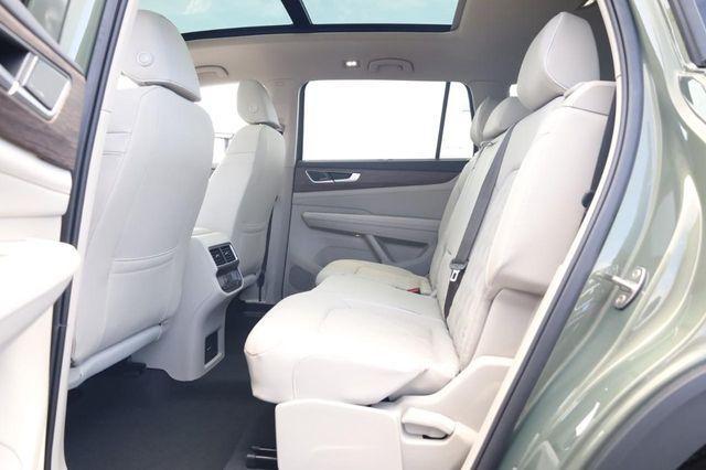 new 2026 Volkswagen Atlas car, priced at $52,301