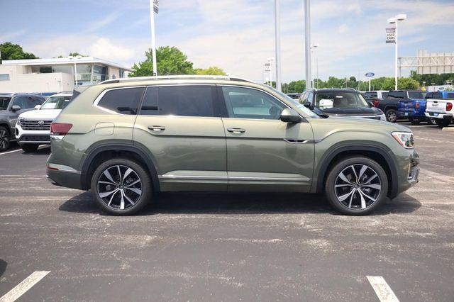 new 2026 Volkswagen Atlas car, priced at $52,301