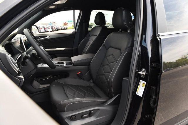 new 2026 Volkswagen Atlas Cross Sport car, priced at $38,388