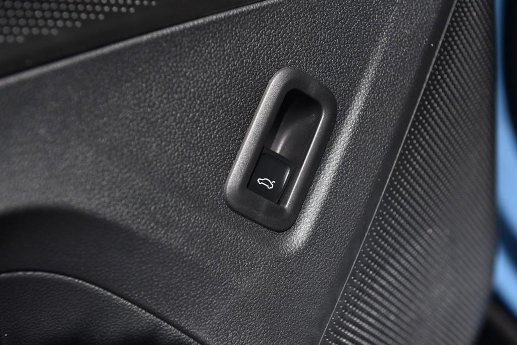 new 2026 Volkswagen Tiguan car, priced at $38,550
