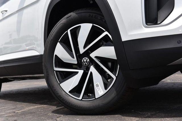 new 2026 Volkswagen Atlas car, priced at $44,828