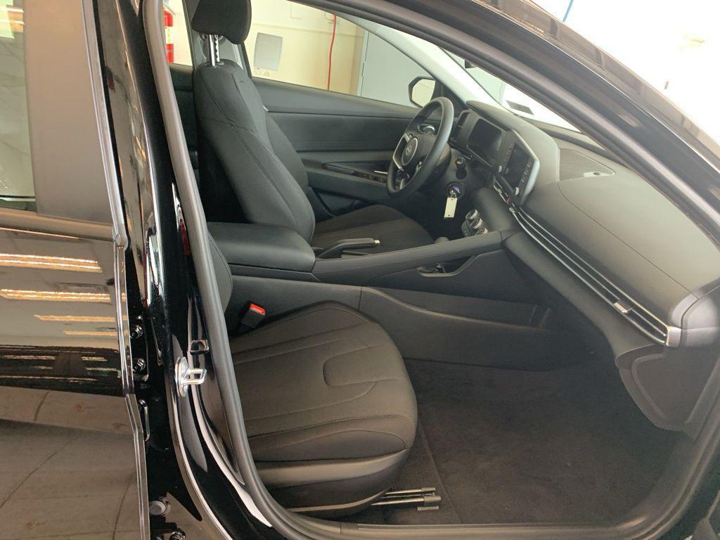 new 2025 Hyundai Elantra car, priced at $19,999