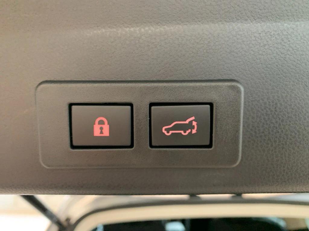 used 2024 Subaru Ascent car, priced at $30,000