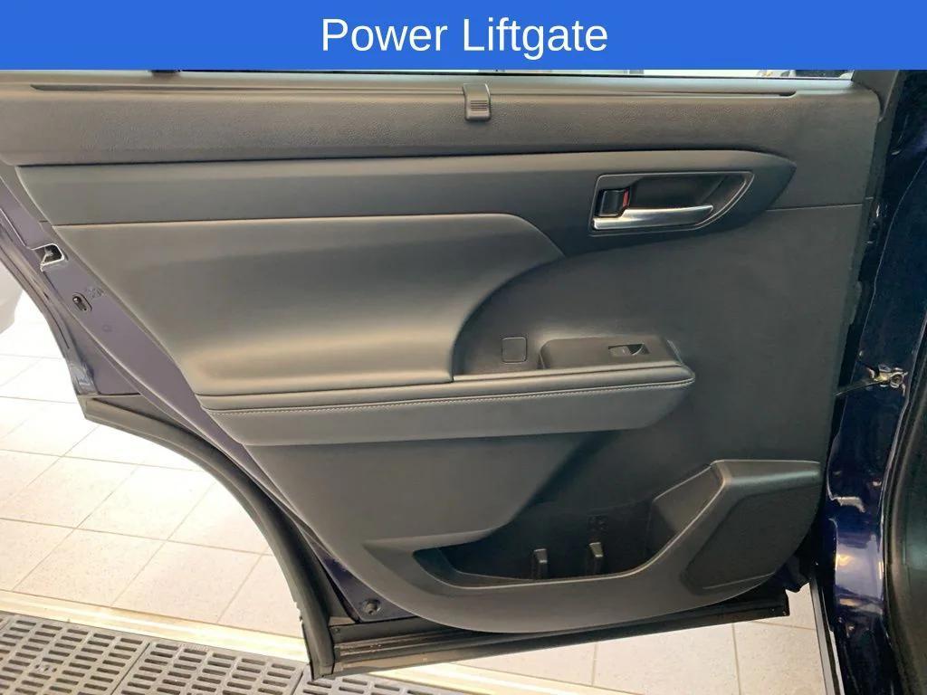 used 2022 Toyota Highlander car, priced at $36,000