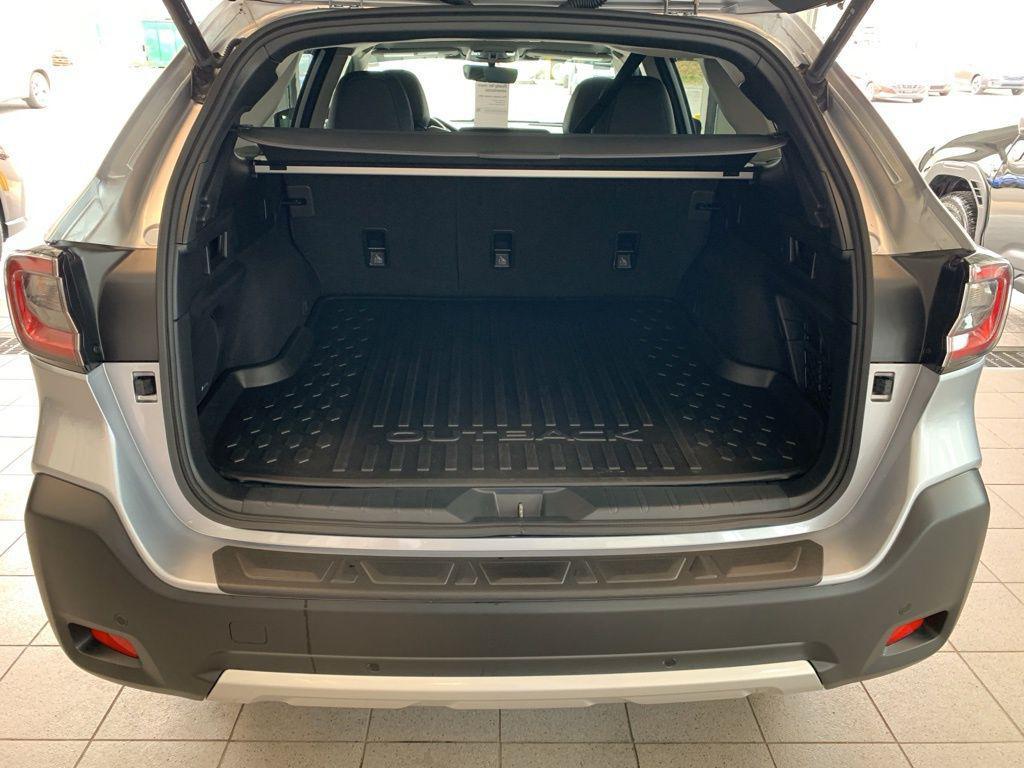 used 2025 Subaru Outback car, priced at $37,500