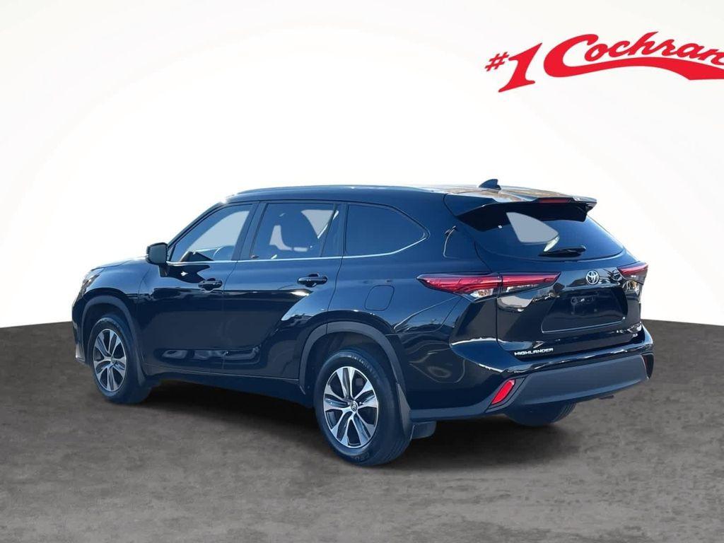 used 2023 Toyota Highlander car, priced at $31,562