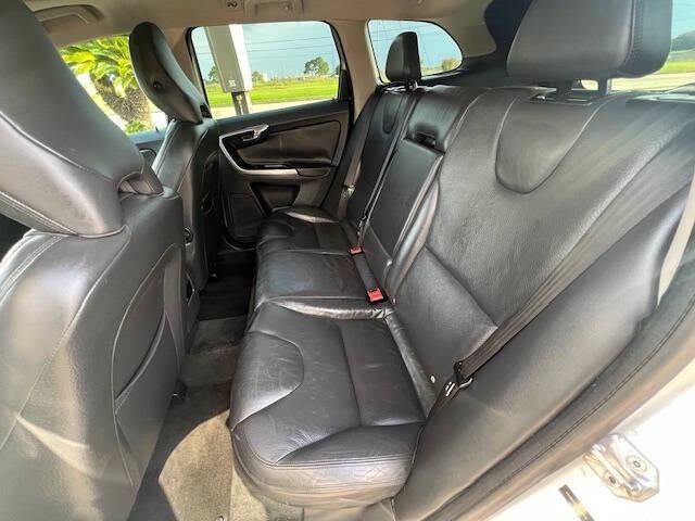 used 2014 Volvo XC60 car, priced at $9,995