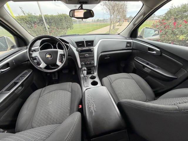 used 2011 Chevrolet Traverse car, priced at $8,995