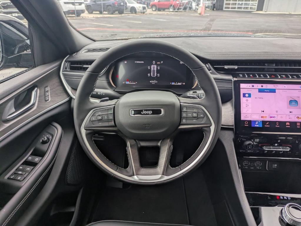 new 2025 Jeep Grand Cherokee car, priced at $32,745