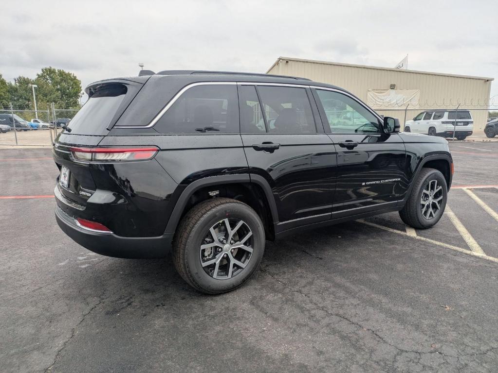 new 2025 Jeep Grand Cherokee car, priced at $32,745