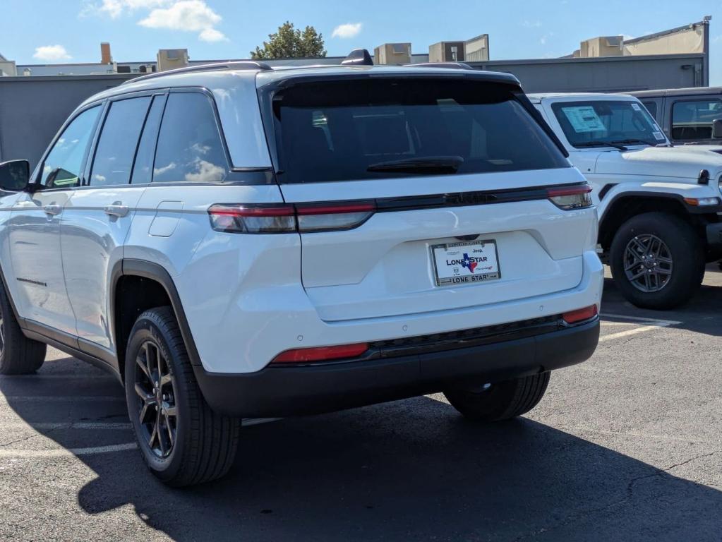 new 2025 Jeep Grand Cherokee car, priced at $34,135