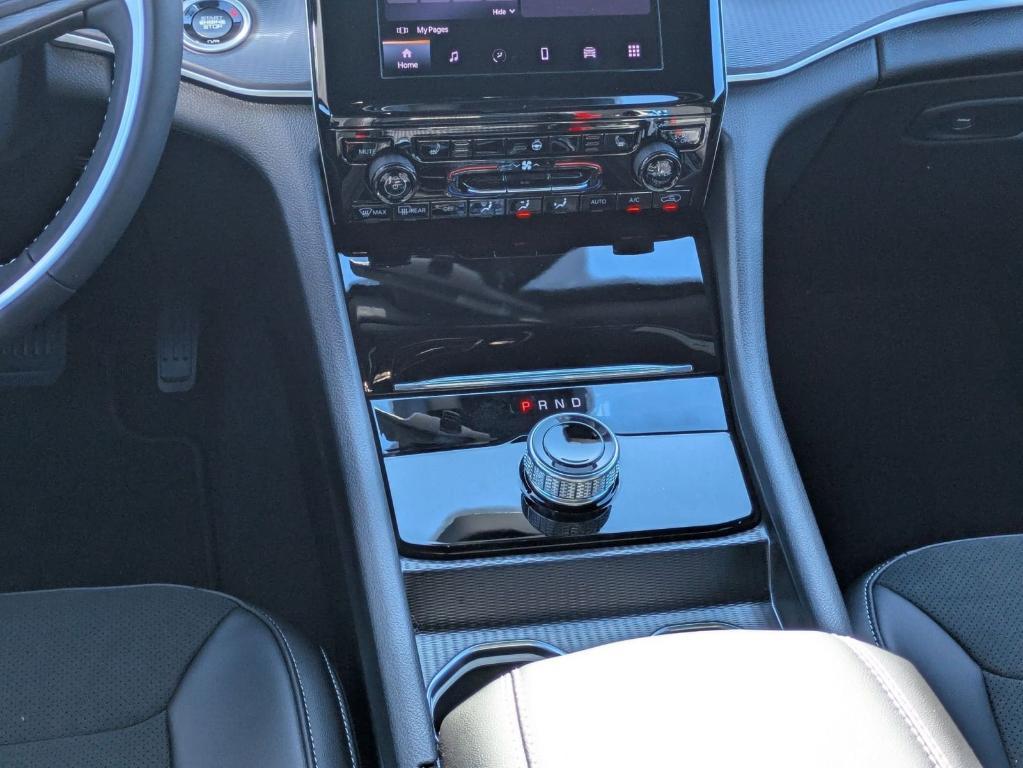 new 2025 Jeep Grand Cherokee car, priced at $34,135