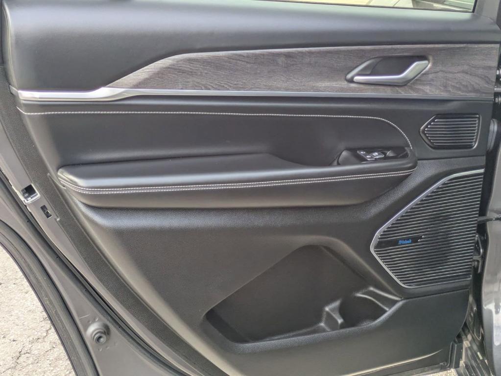 used 2022 Jeep Grand Cherokee L car, priced at $32,985