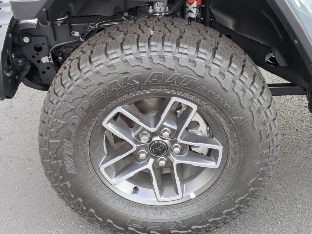 new 2025 Jeep Gladiator car, priced at $51,915