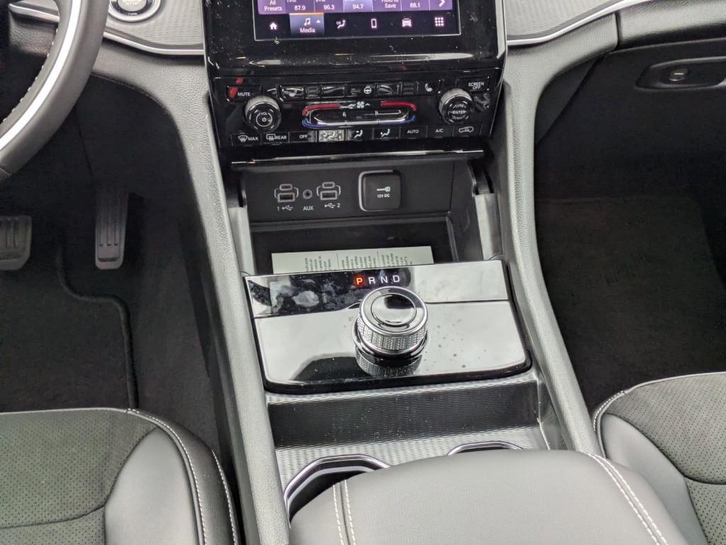 new 2025 Jeep Grand Cherokee L car, priced at $38,475