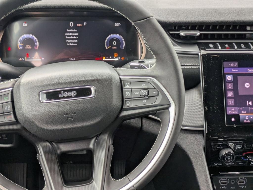 new 2025 Jeep Grand Cherokee L car, priced at $38,475