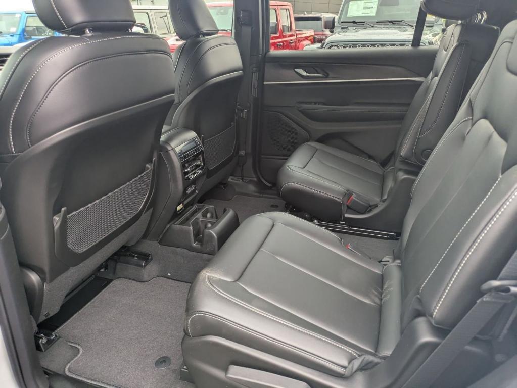 new 2025 Jeep Grand Cherokee L car, priced at $43,125