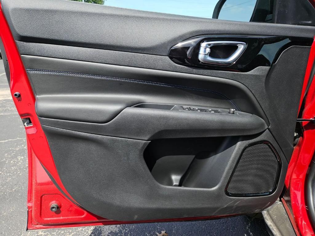 new 2026 Jeep Compass car, priced at $28,485