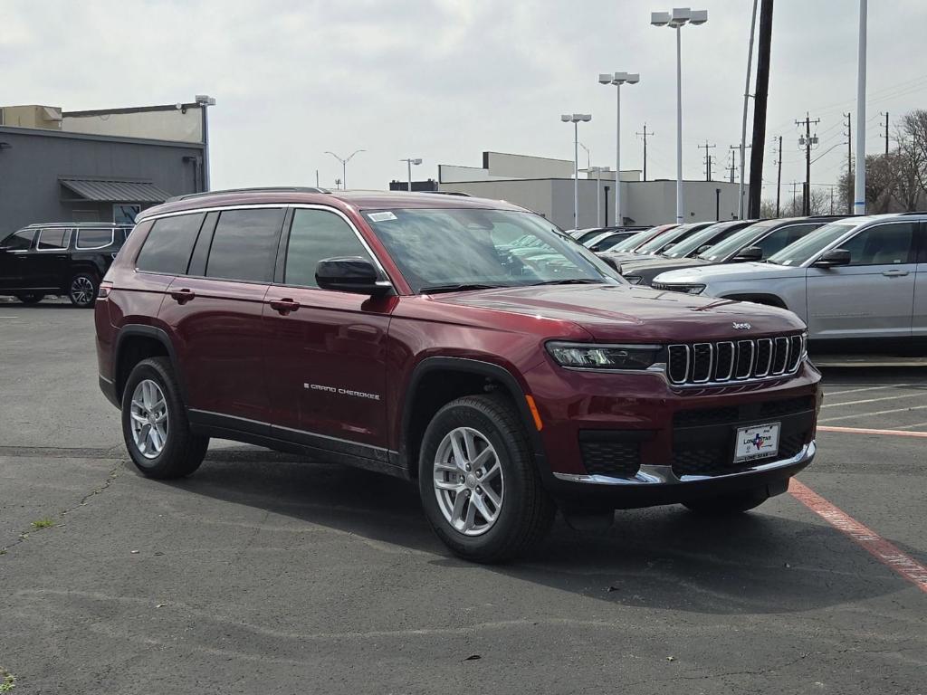 new 2026 Jeep Grand Cherokee car, priced at $38,490