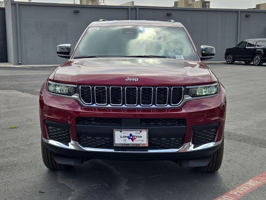 new 2026 Jeep Grand Cherokee car, priced at $38,490