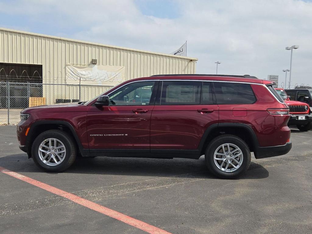 new 2026 Jeep Grand Cherokee car, priced at $38,490